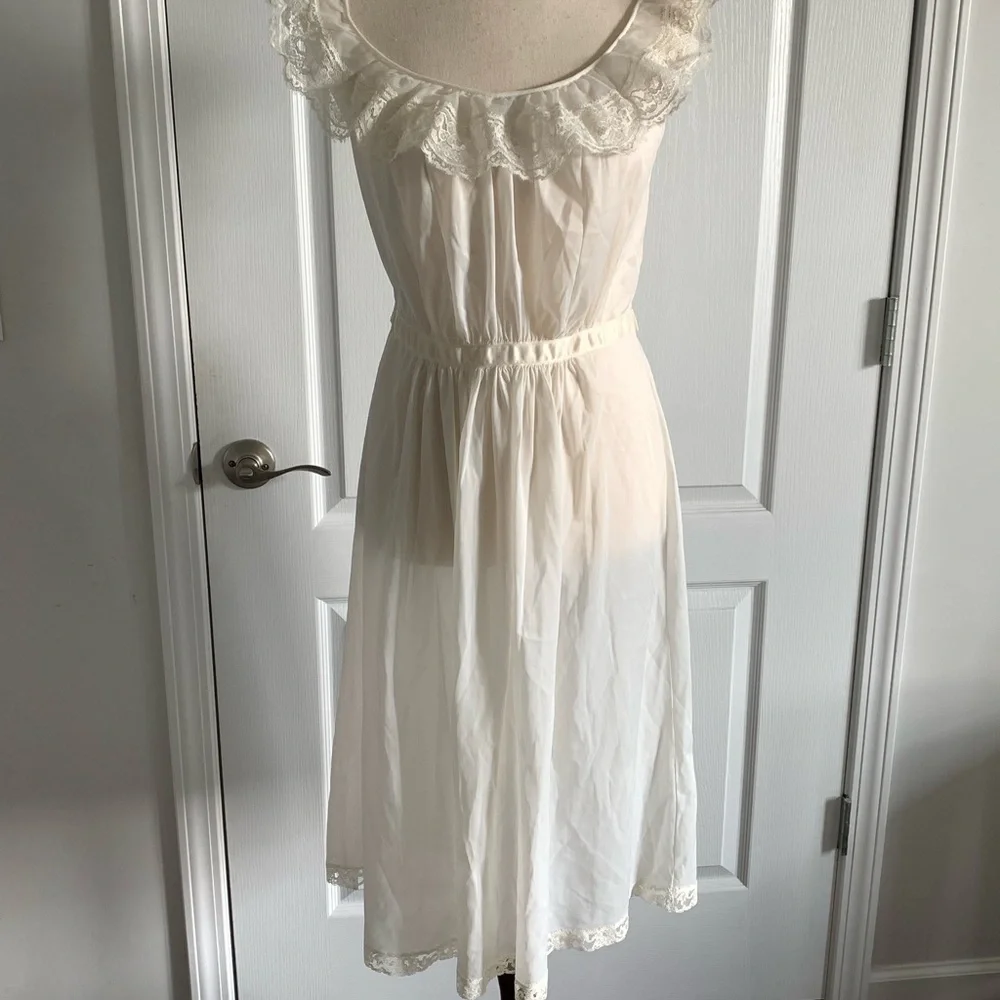 Vintage Roger’s 50s lace slip lingerie - Picture 5 of 16